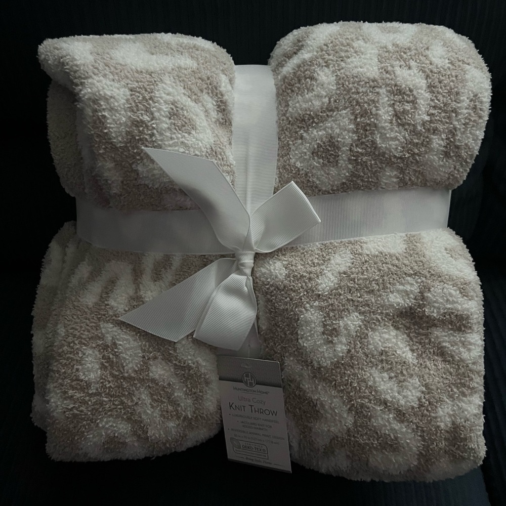 ALDI KNIT THROW